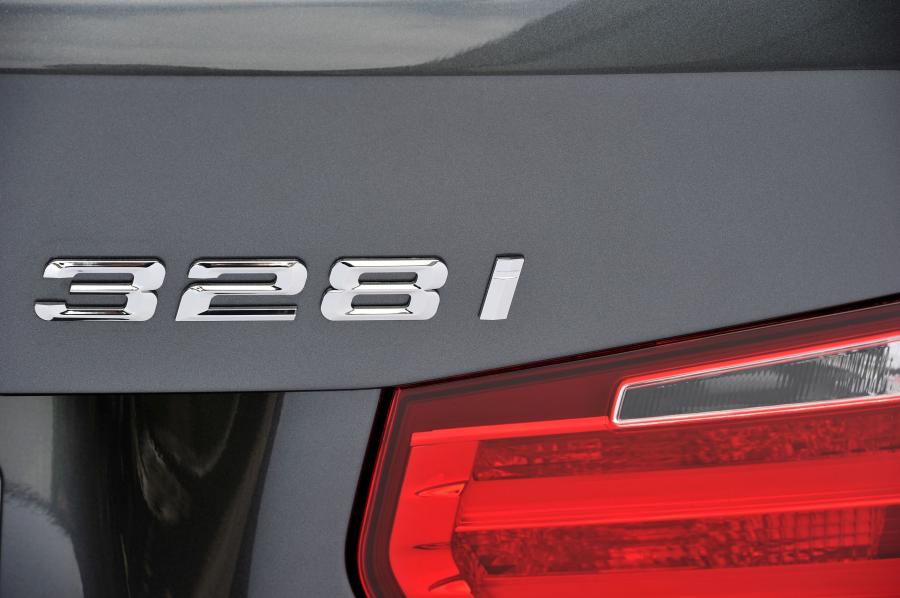  BMW 328i Touring Luxury 2012 года  (фото 82 из 200)